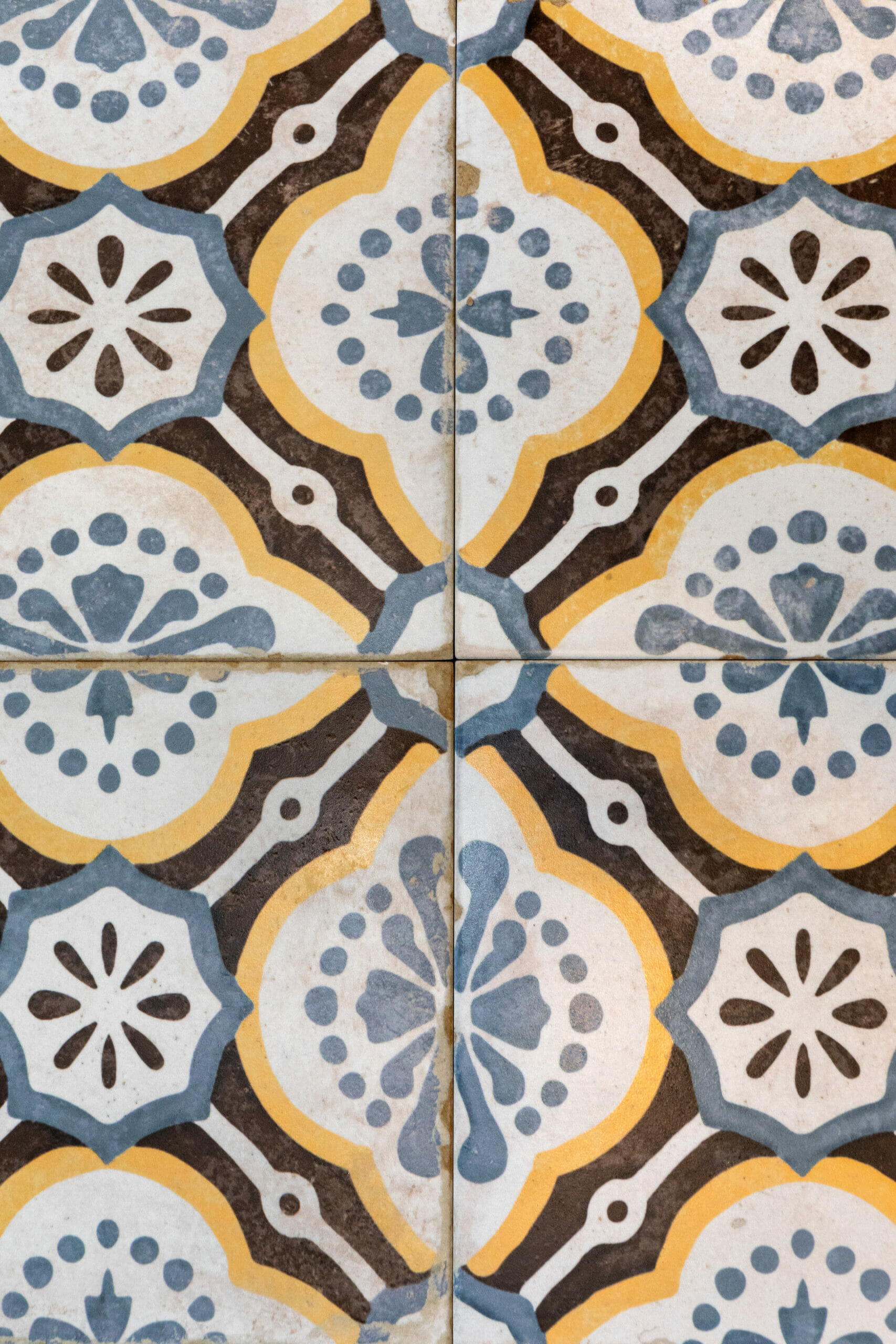 Mercia Porcelain Decor Three