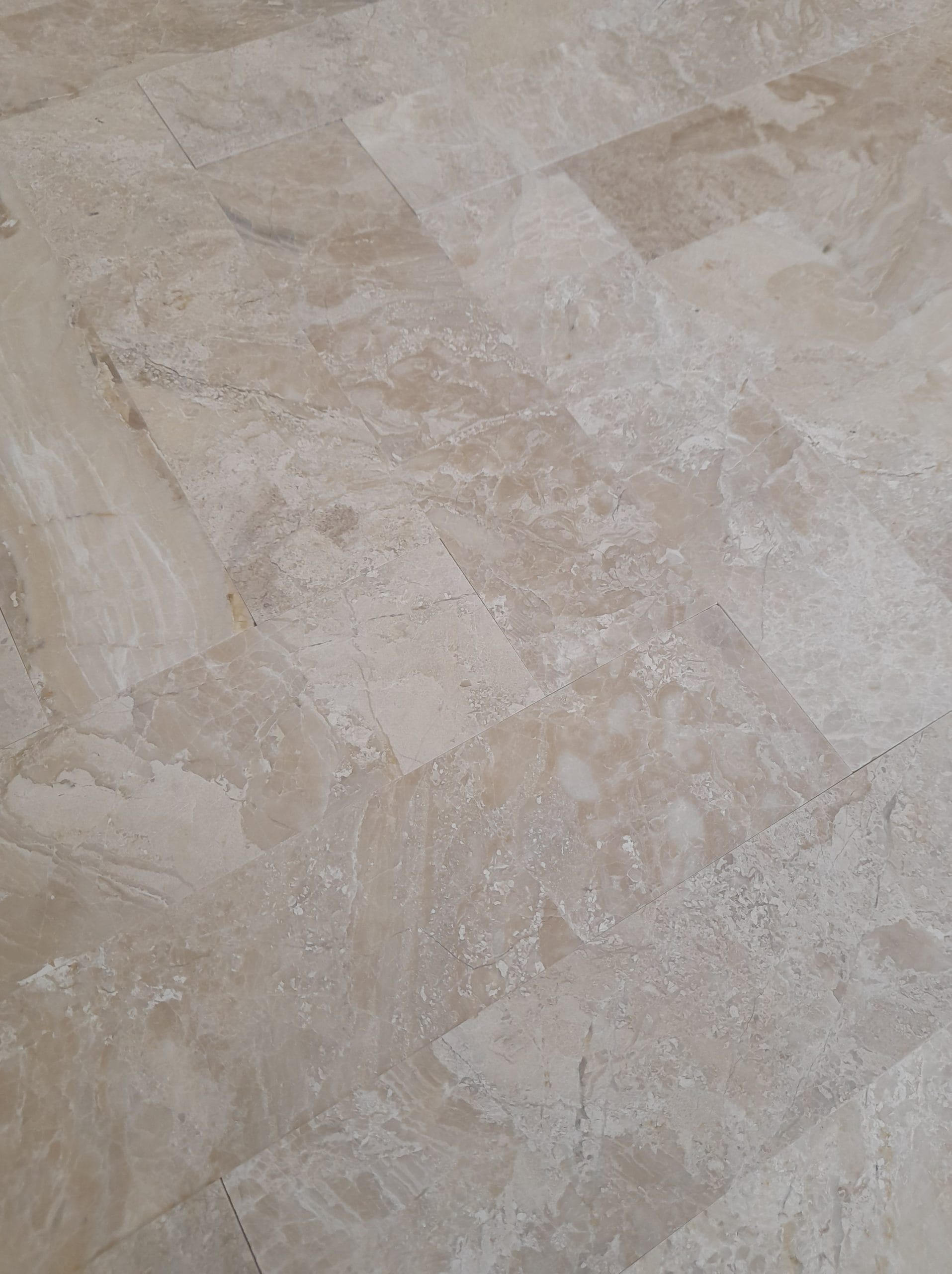 Corinthian Honed Marble Bricks